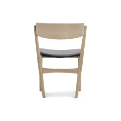 Sibast Furniture No 7 Spisebordsstol Hvidpigmenteret Egetrá og Sort Láder