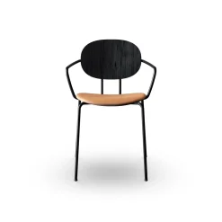Sibast Furniture Piet Hein Spisebordsstol Sort med Armlán Sort Egetrá og Cognac Láder