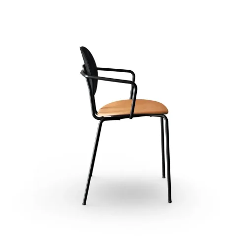 Sibast Furniture Piet Hein Spisebordsstol Sort med Armlán Sort Egetrá og Cognac Láder