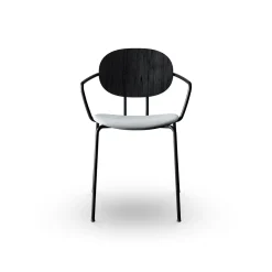 Sibast Furniture Piet Hein Spisebordsstol Sort med Armlán Sort Egetrá og Remix 123