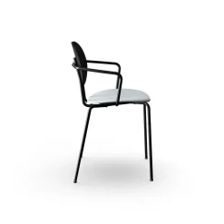 Sibast Furniture Piet Hein Spisebordsstol Sort med Armlán Sort Egetrá og Remix 123