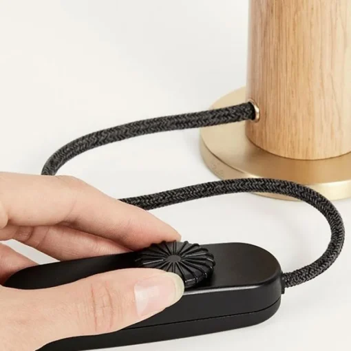 Tala Knuckle Bordlampe Egetrá