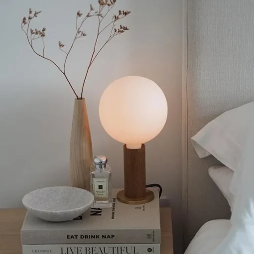 Tala Knuckle Bordlampe Valnød med Sphere IV Páre