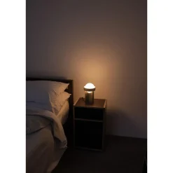 Tala Loop Bordlampe Lille Guld med Sphere III