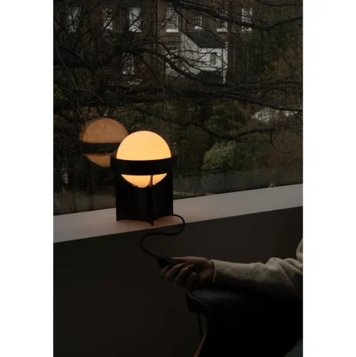 Tala Loop Bordlampe Stor Mørkegrå med Sphere IV