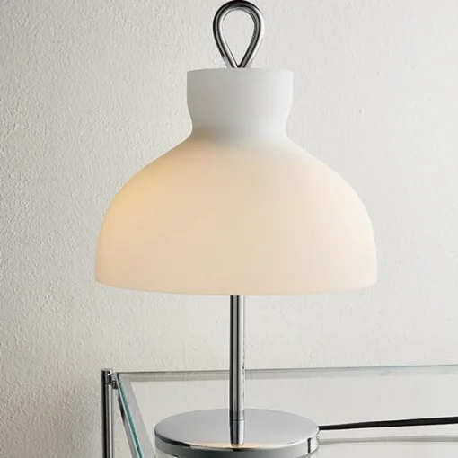 TATO Arenzano Bordlampe Lav Hvid & Bronze