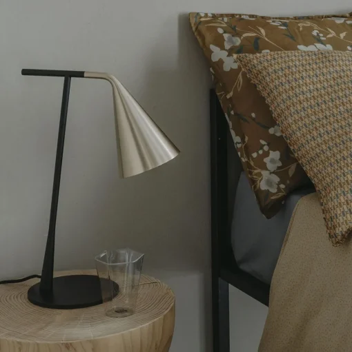TOOY Gordon 561.31 Bordlampe Mat Sort/Børstet Messing