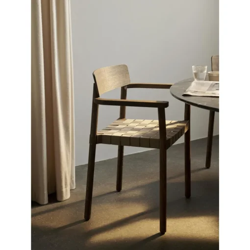 &Tradition Betty TK9 Spisebordsstol Med Armlán Sort/Natural