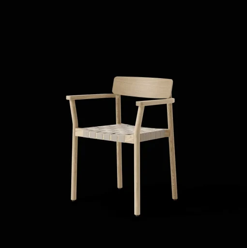 &Tradition Betty TK9 Spisebordsstol Med Armlán Eg/Natural