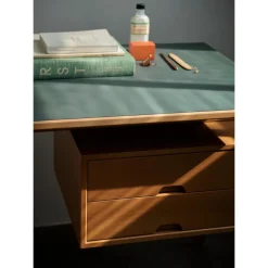 &Tradition Daystak RD3 Skrivebord H71 Honningfarvet Bøg/Verde Comodoro 0750