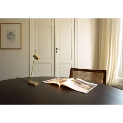 Trizo 21 Aude-Table Bordlampe Nikkel