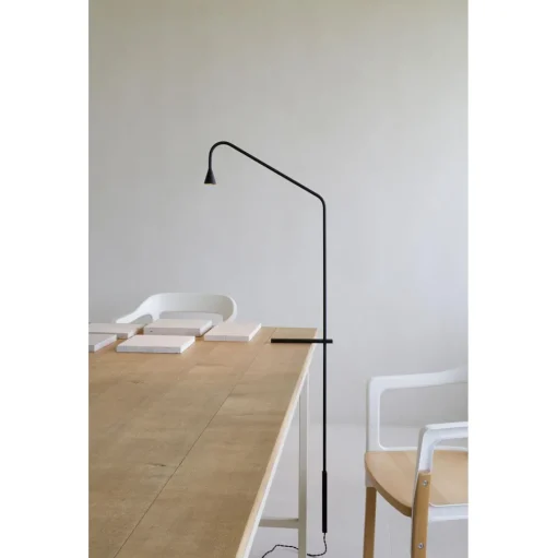 Trizo 21 Austere Bordlampe Sort