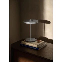 Umage Asteria Move Monochrome Transportabel Lampe Pale Blue