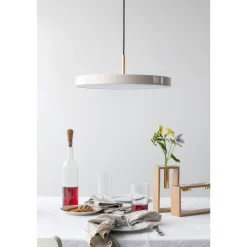 Umage Asteria Pendel Perle Hvid med Messing Top