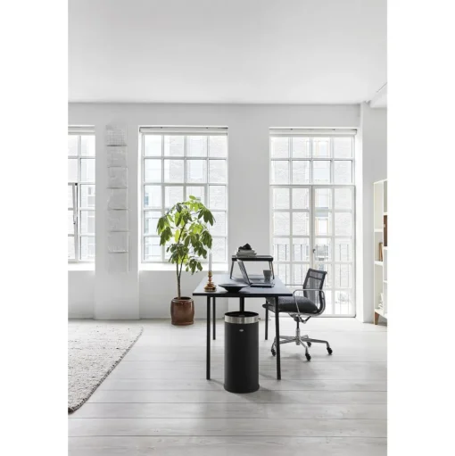 Vipp 52 Kontorspand Sort