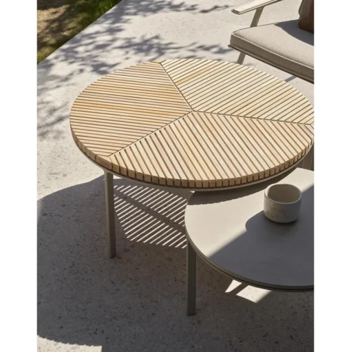 Vipp 716 Open-Air Udendørs SofabordØ90 cm Lyse Grå/Teak