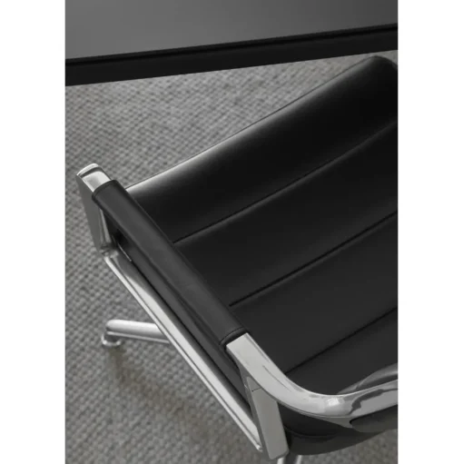 Vipp 453 Swivel Drejestol med Hjul Aluminium/Sort Láder