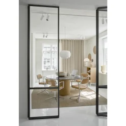 Vipp 453 Swivel Drejestol med Gulvglidere Aluminium/Sand Láder
