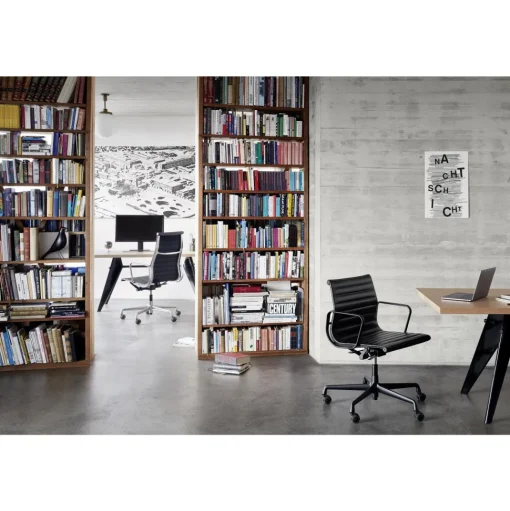 Vitra Aluminium EA 119 Kontorstol med Swivel, Armlán og Vippe Mekanisme