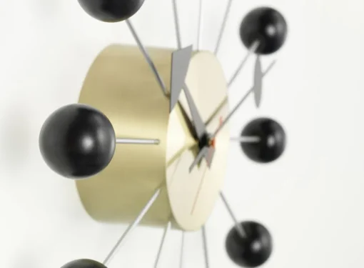 Vitra Ball Clock Vágur Sort/Messing
