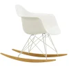 Vitra Eames Plastic RAR Lánestol Hvid/Gylden Ahorn