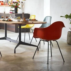 Vitra Eames Plastic RE DAR Spisebordsstol Rusty Orange/Krom