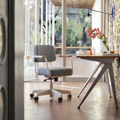 Vitra Petite Potence Váglampe Bleu Marcoule