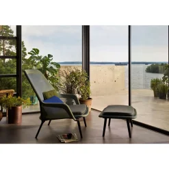 Vitra Slow Chair & Ottoman Tricot/Sort/Poleret
