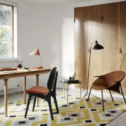 Warm Nordic Ambience Bordlampe Mørk Rød