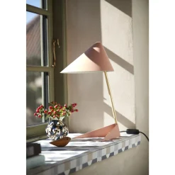 Warm Nordic Ambience Bordlampe Rosa/Messing