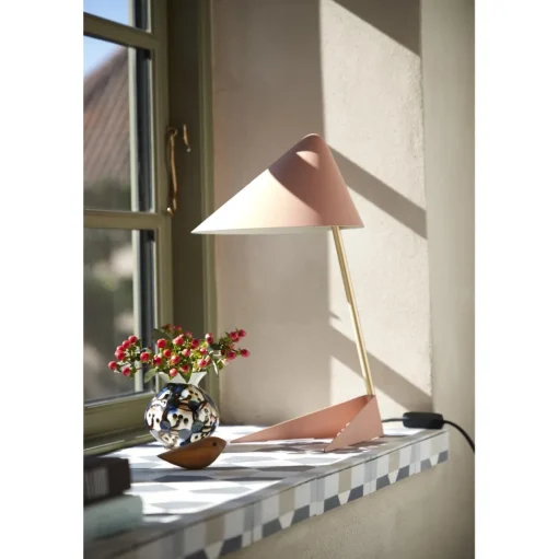 Warm Nordic Ambience Bordlampe Rosa/Messing
