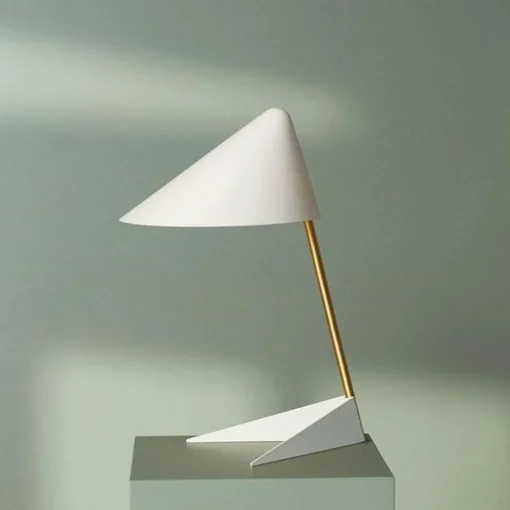Warm Nordic Ambience Bordlampe Varm Hvid/ Messing