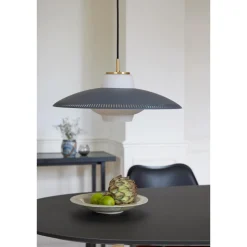Warm Nordic Opal Shade Pendel Ultimate Grey