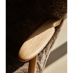 Warm Nordic Pragh Lánestol Sheepskin Drake/Natural Oileret Eg